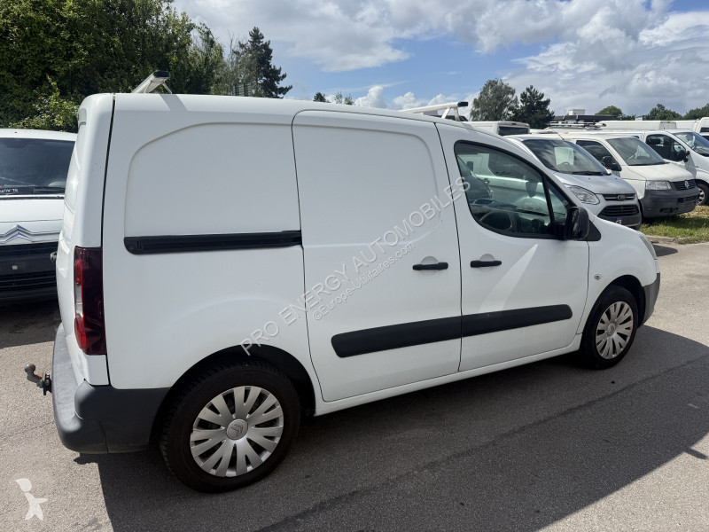 Véhicule utilitaire Citroën BERLINGO 20 L1...