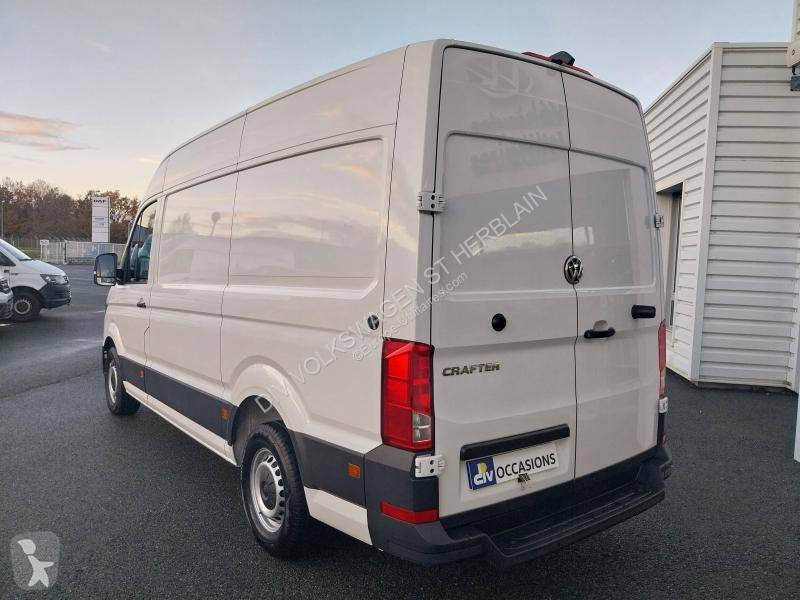 Volkswagen CRAFTER VAN 35 L3H3 2.0 TDI 140 CH van