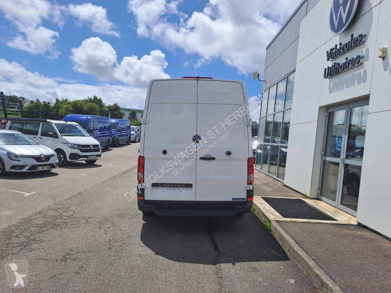 Volkswagen CRAFTER VAN 35 L3H3 2.0 TDI 177 CH van