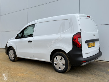 Fourgon Nissan