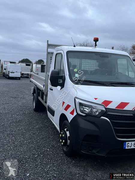 Samochód dostawczy Renault