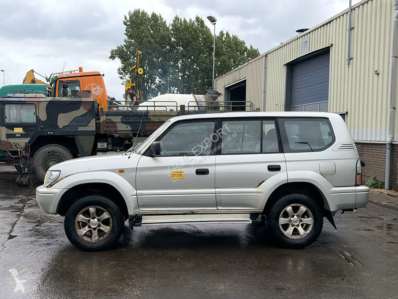 Furgoneta Toyota Prado - Diesel Engine 4x4 - 5...