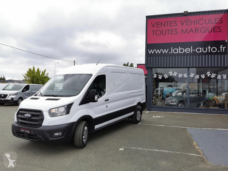 Véhicule utilitaire Ford
