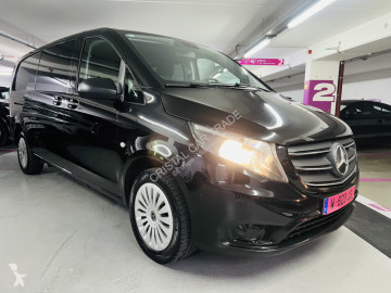 Furgon dostawczy Mercedes