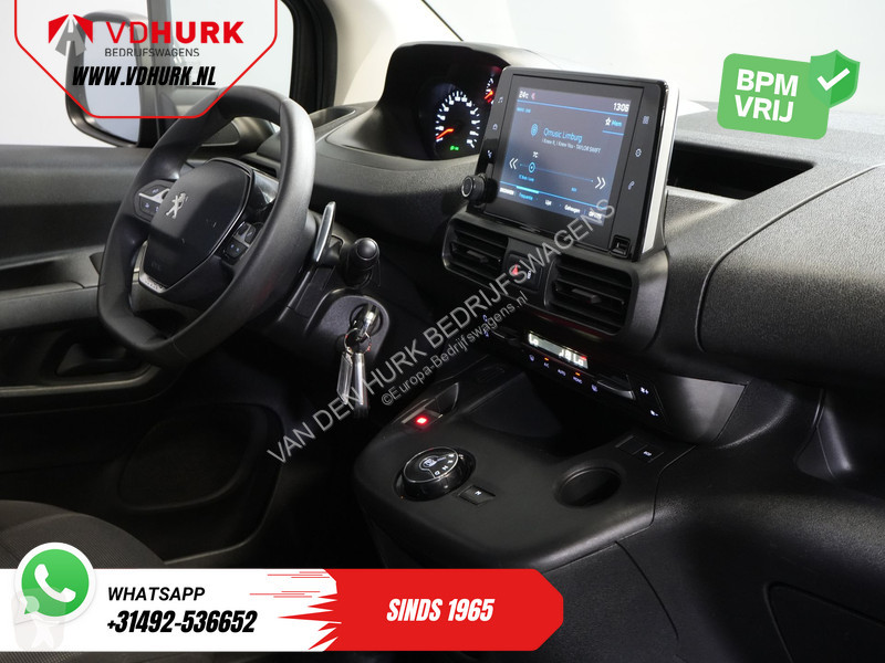 Samochód dostawczy Peugeot 1.2 BENZINE Aut. 110...