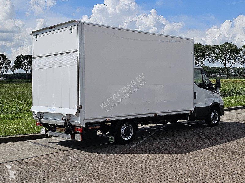 Furgoneta Iveco 35S18 Bakwagen Laadklep!