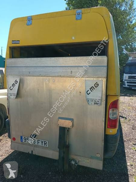 عربة نفعية Renault