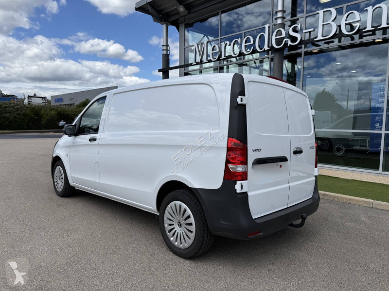 Samochód dostawczy Mercedes VITO FOURGON 114...