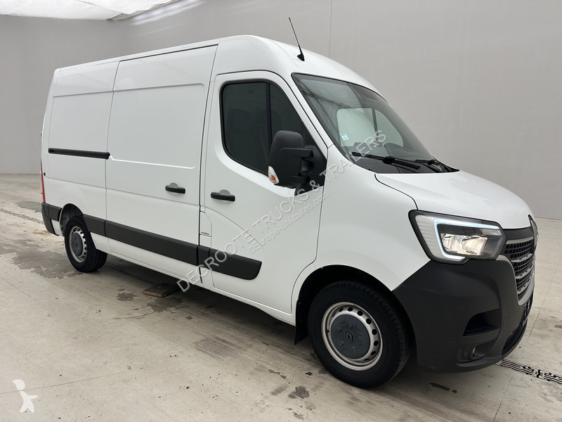 Furgoneta Renault L2H2 140