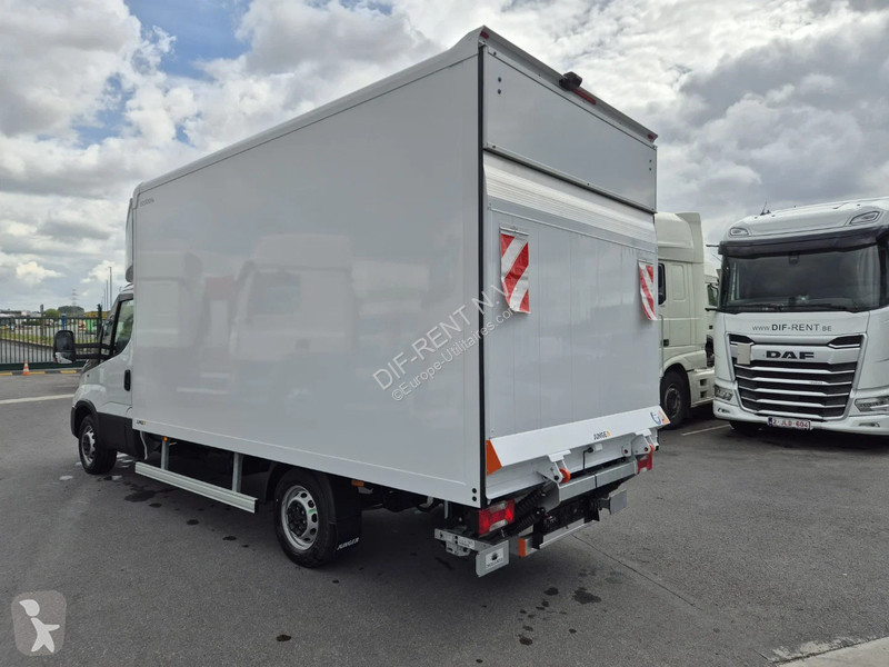 Iveco 35 S 18 Transporter
