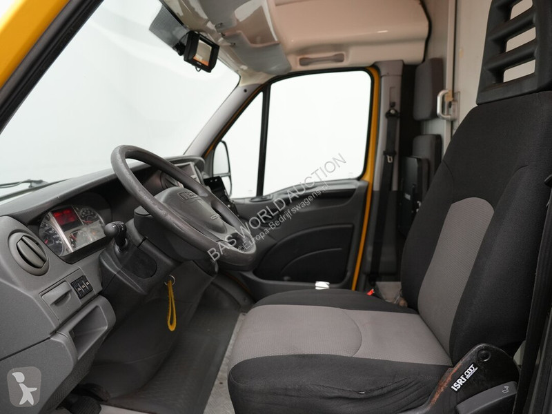 Bedrijfswagen Iveco 35S11