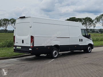 Caja cerrada Iveco
