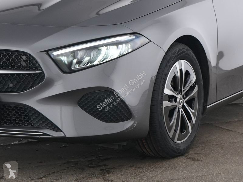 Véhicule utilitaire Mercedes A 180 Progressive...