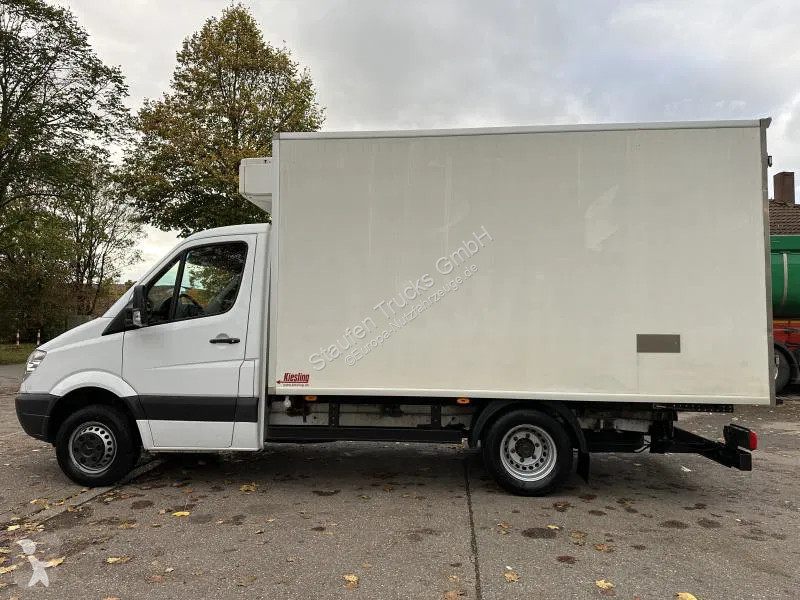Furgoneta Mercedes 516 luftgefedert *Tiefkühl...