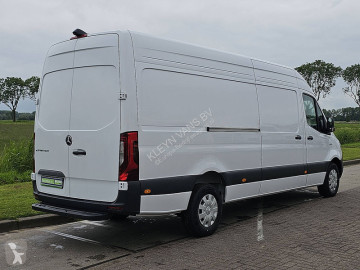 Mercedes eSprinter 81 kWh wltp 302 kms