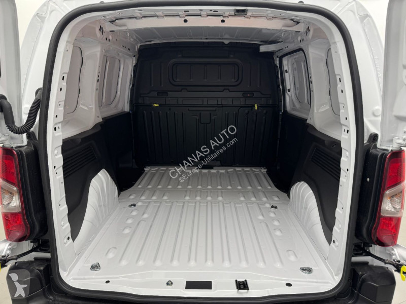 Véhicule utilitaire Peugeot M DIESEL 100 3PL 3...