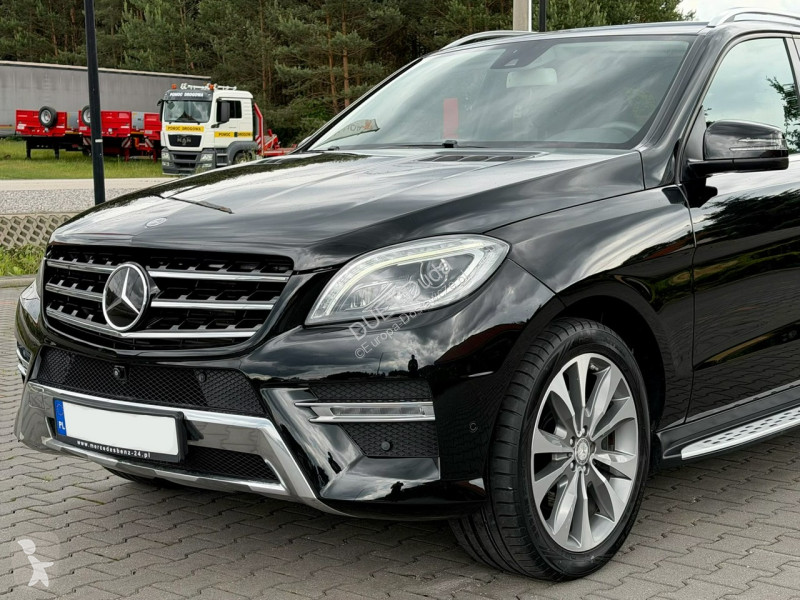 Samochód dostawczy Mercedes ML 350