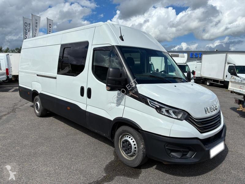 Véhicule utilitaire Iveco 35S Fg 35S21 Moteur...