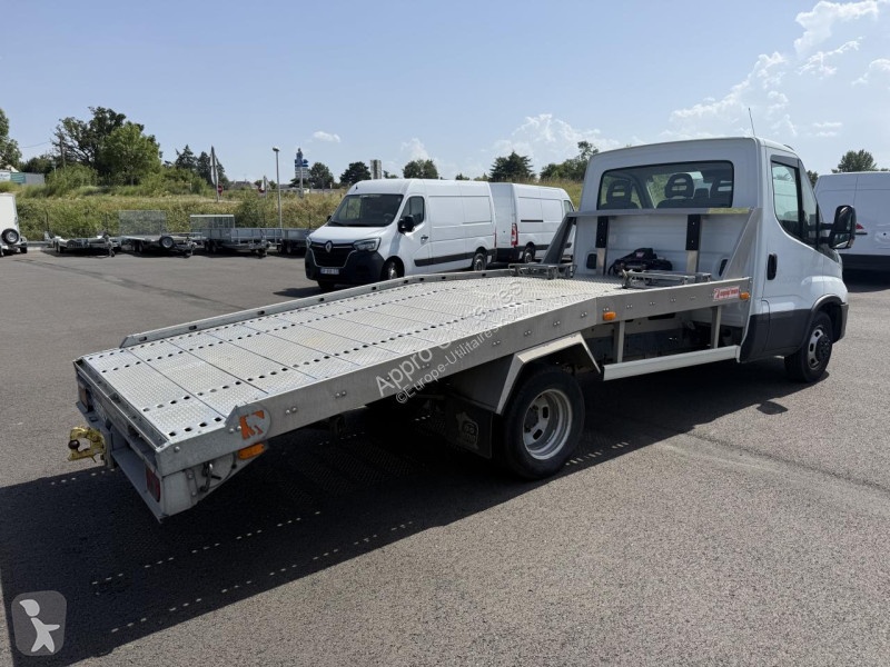 Véhicule utilitaire Iveco DAILY 35C16 3.0HPI...