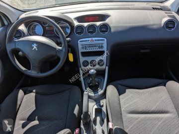 Osobowy Peugeot