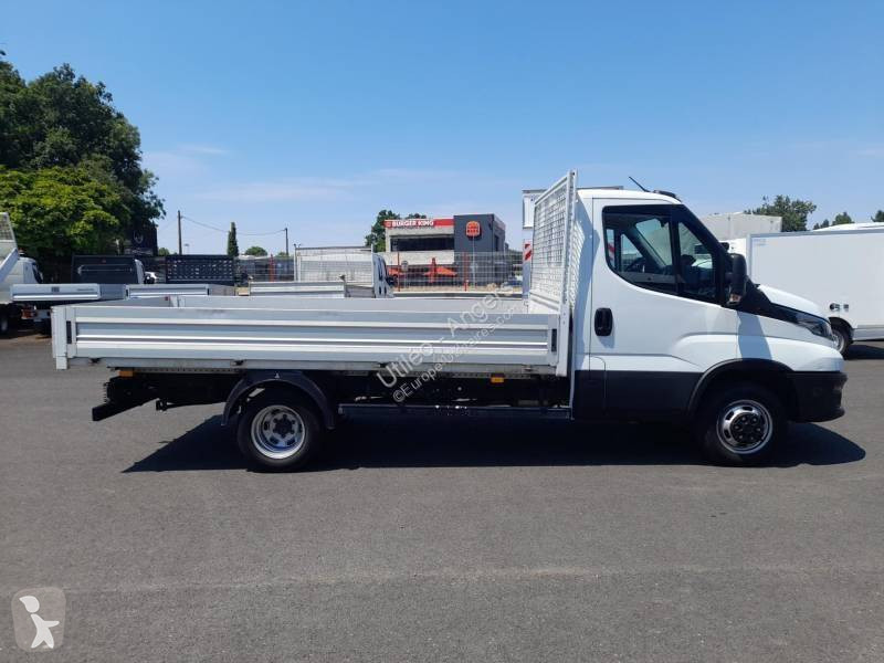عربة نفعية Iveco