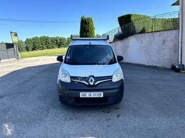 عربة نفعية مقفلة Renault