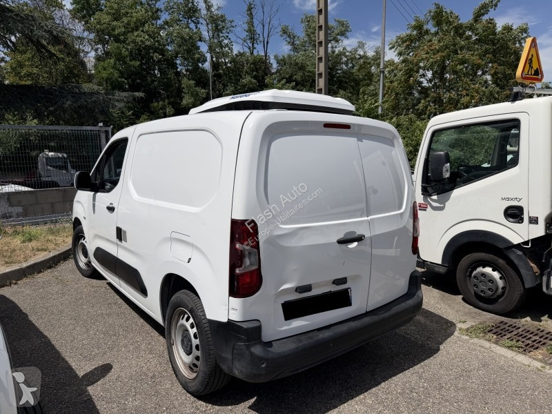 Furgoneta Opel COMBO FRIGO 1.5 100CH PX 12000€ HT