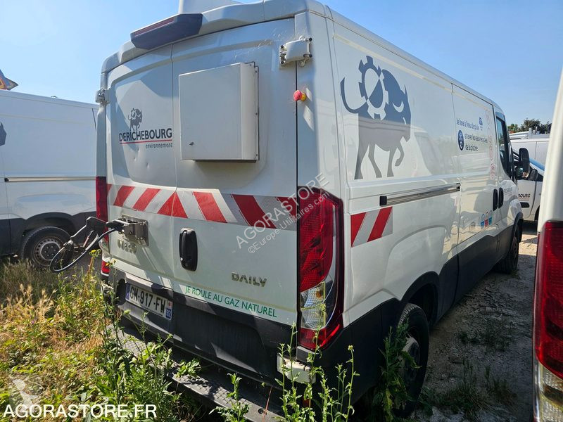 Комерційні автомобілі Iveco 35S14N