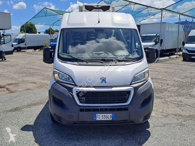 عربة نفعية Peugeot BOXER