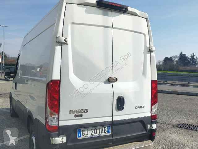 عربة نفعية Iveco DAILY 35S14 - 3520