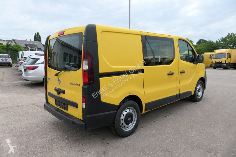 عربة نفعية Renault Trafic 1,6 dCi L1H1 2,7t...