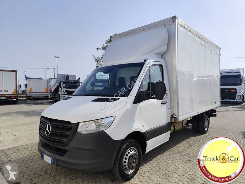Furgoneta Mercedes
