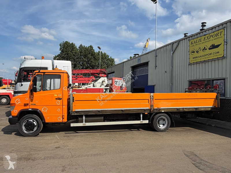 Nyttofordon Mercedes 816 Open Box - Manual...