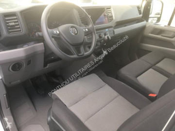 عربة نفعية مقفلة Volkswagen