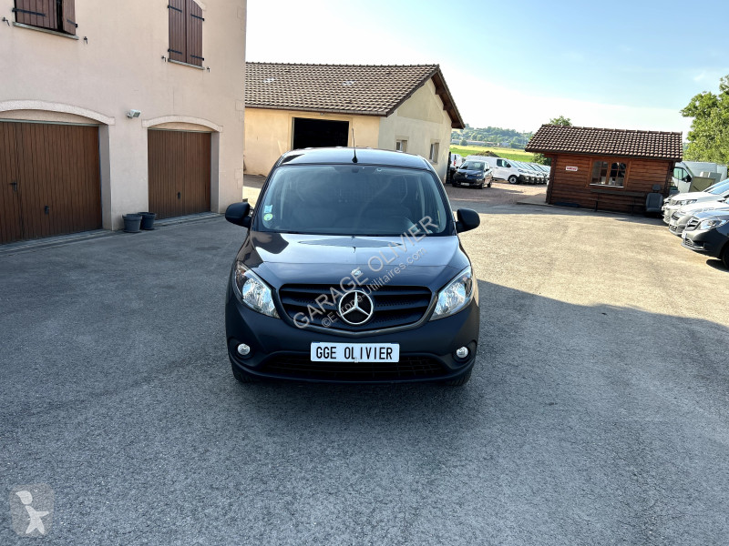 Véhicule utilitaire Mercedes Mixto Extra Long...