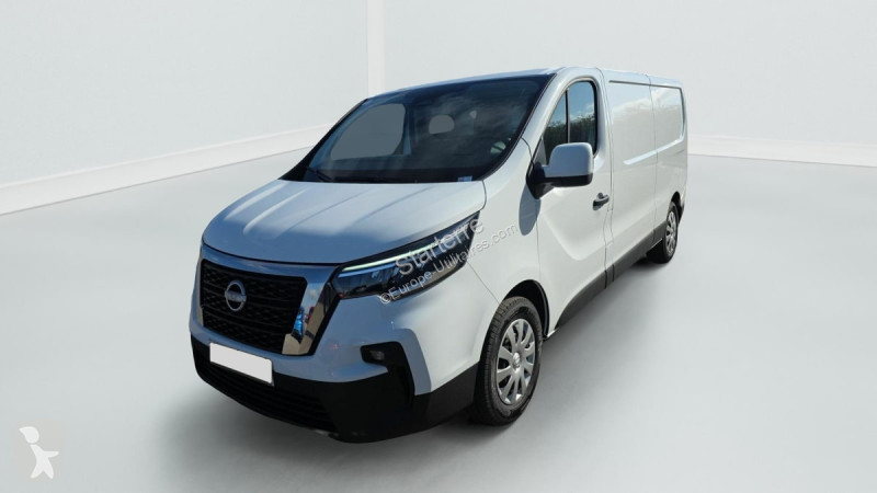 Véhicule utilitaire Nissan PRIASTAR FOURGON