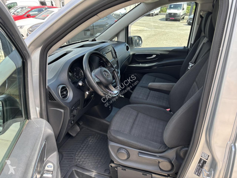 Véhicule utilitaire Mercedes VITO Compact 2.8t...
