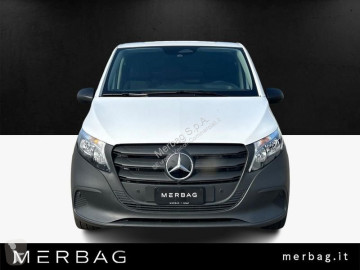 Furgon dostawczy Mercedes nowy