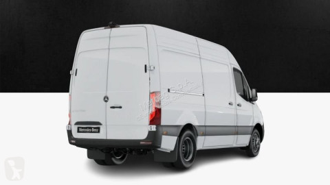 Furgon dostawczy Mercedes nowy