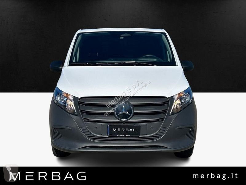 عربة نفعية Mercedes Vito furgone 119 cdi long...
