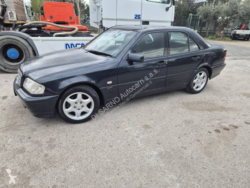 Furgoneta Mercedes