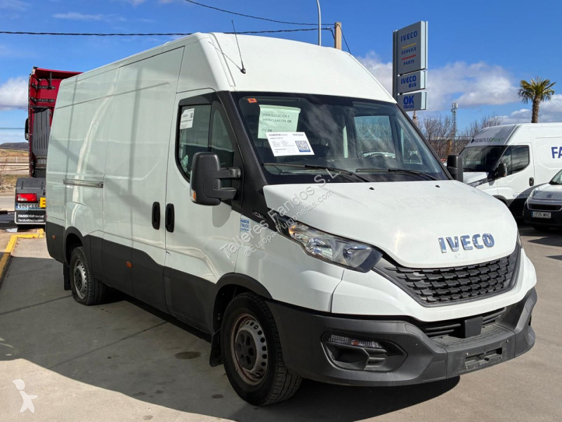 Furgoneta Iveco  35S14 V 12m3