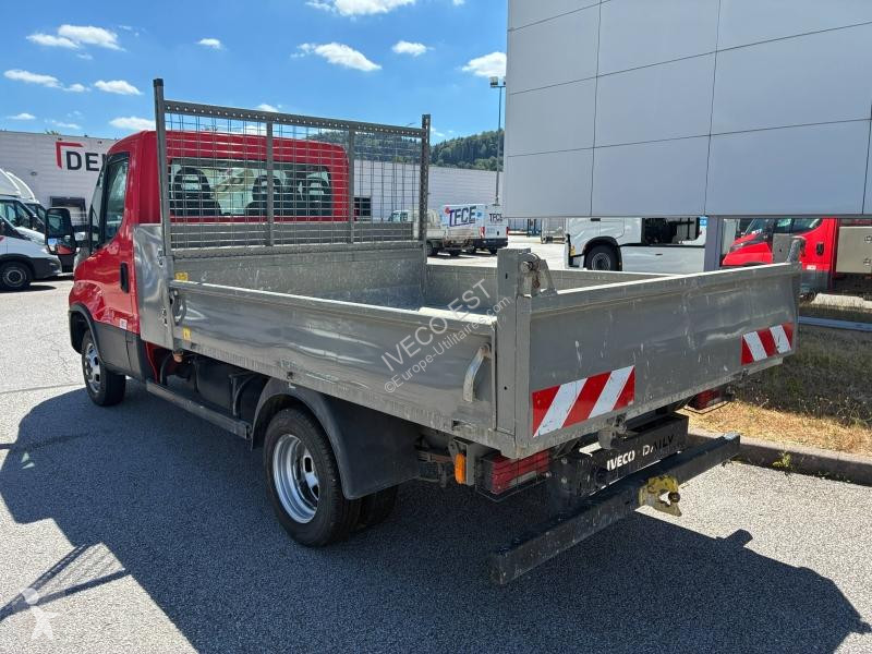 Véhicule utilitaire Iveco CCb 35C14 Benne +...