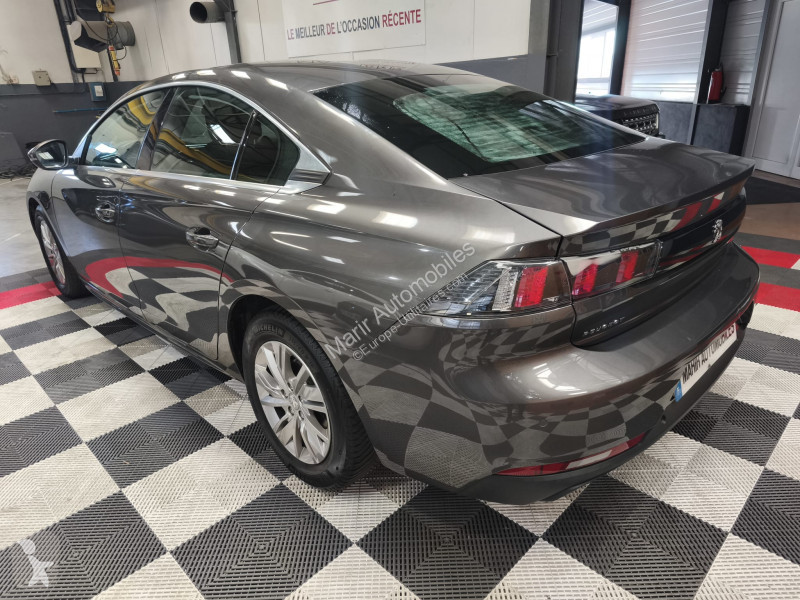 عربة نفعية Peugeot 508