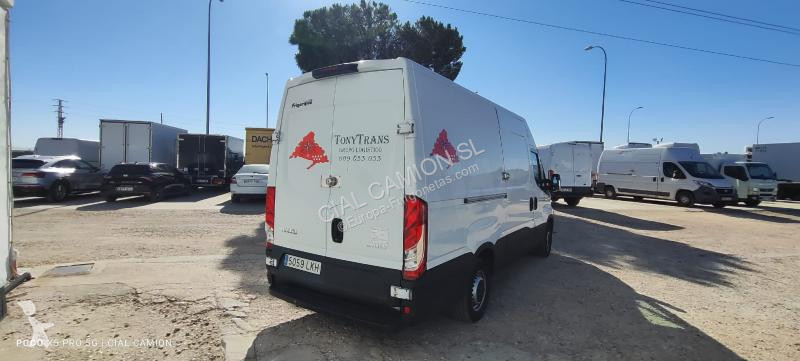 عربة نفعية Iveco 35 S 15
