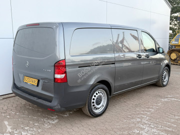Fourgon Mercedes