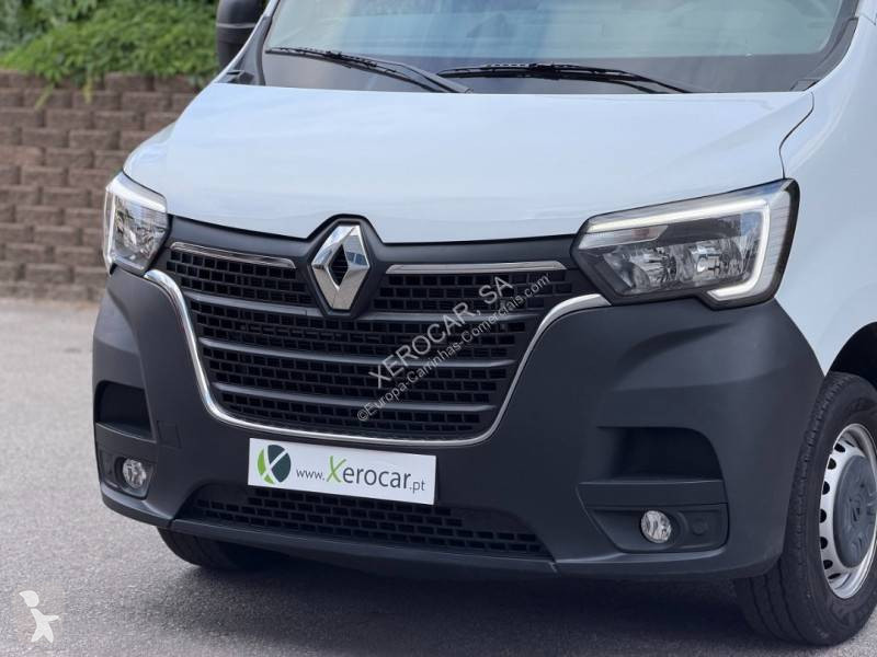 عربة نفعية Renault