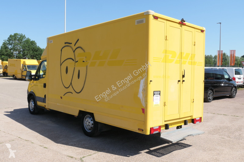 Véhicule utilitaire Iveco Daily 35 S11 C30C...