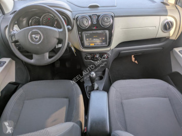 سيارة فاصل Dacia