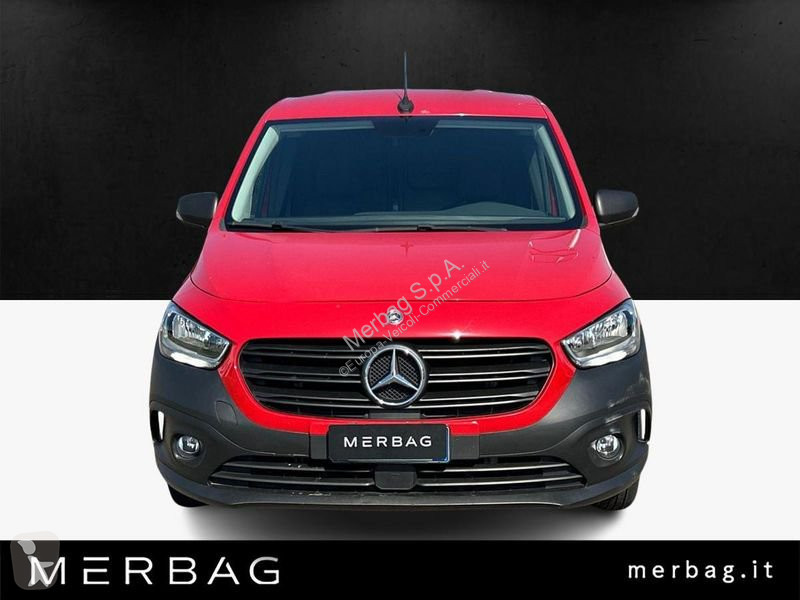 Veicolo commerciale Mercedes 112 cdi furgone Long